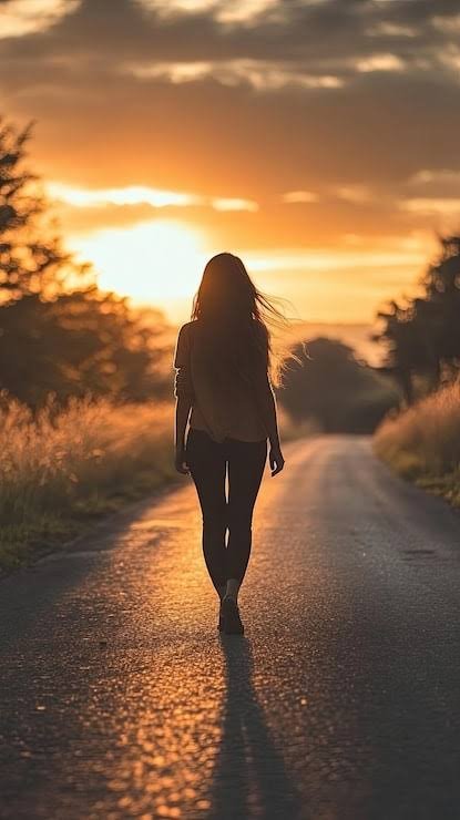 mujer 40 años avanzando en su camino