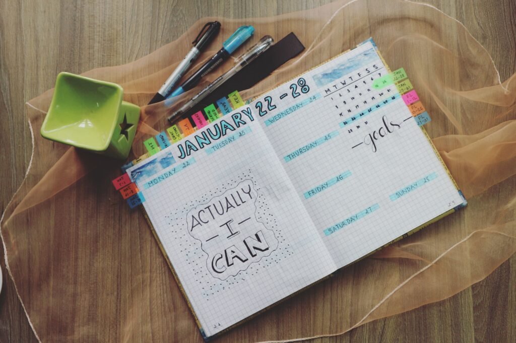 cuaderno para fijar una rutina para emprender